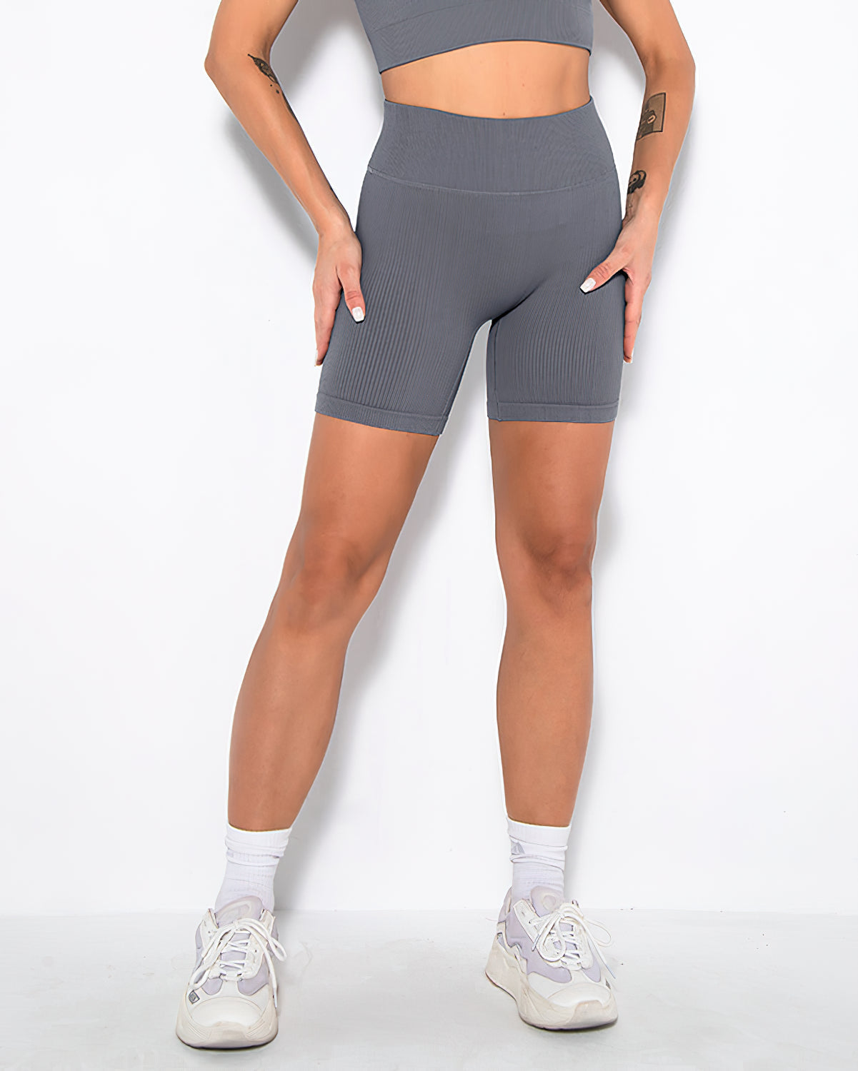 Nieve Ribbed Seamless Shorts - Grey