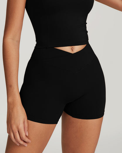 Hazel Scrunch Shorts - Black