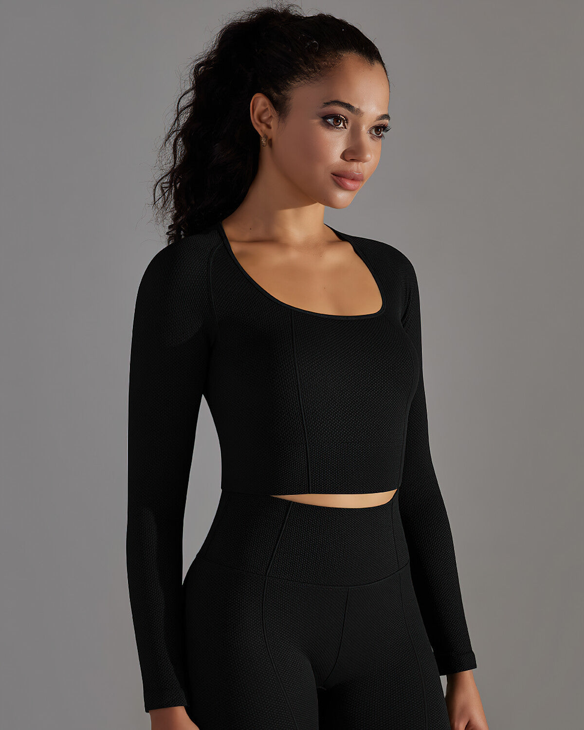 Alodia Long Sleeve - Black