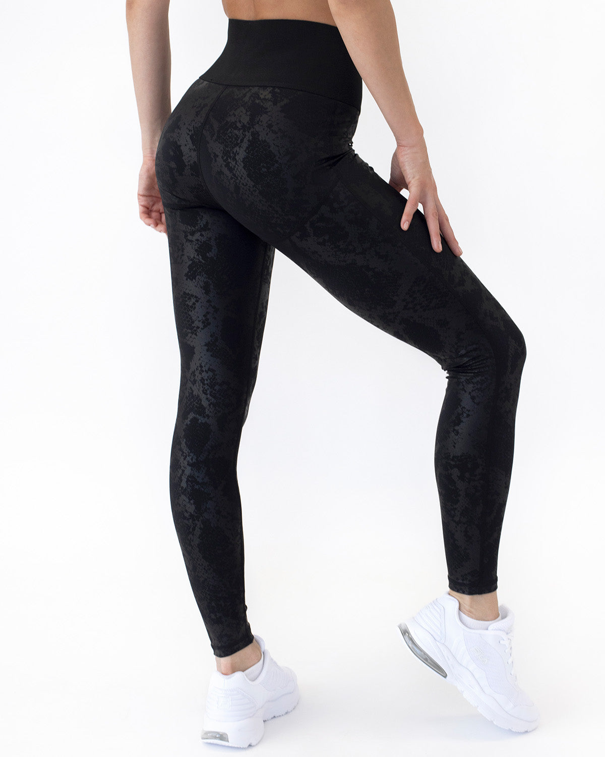 Avery Snakeskin Leggings - Black