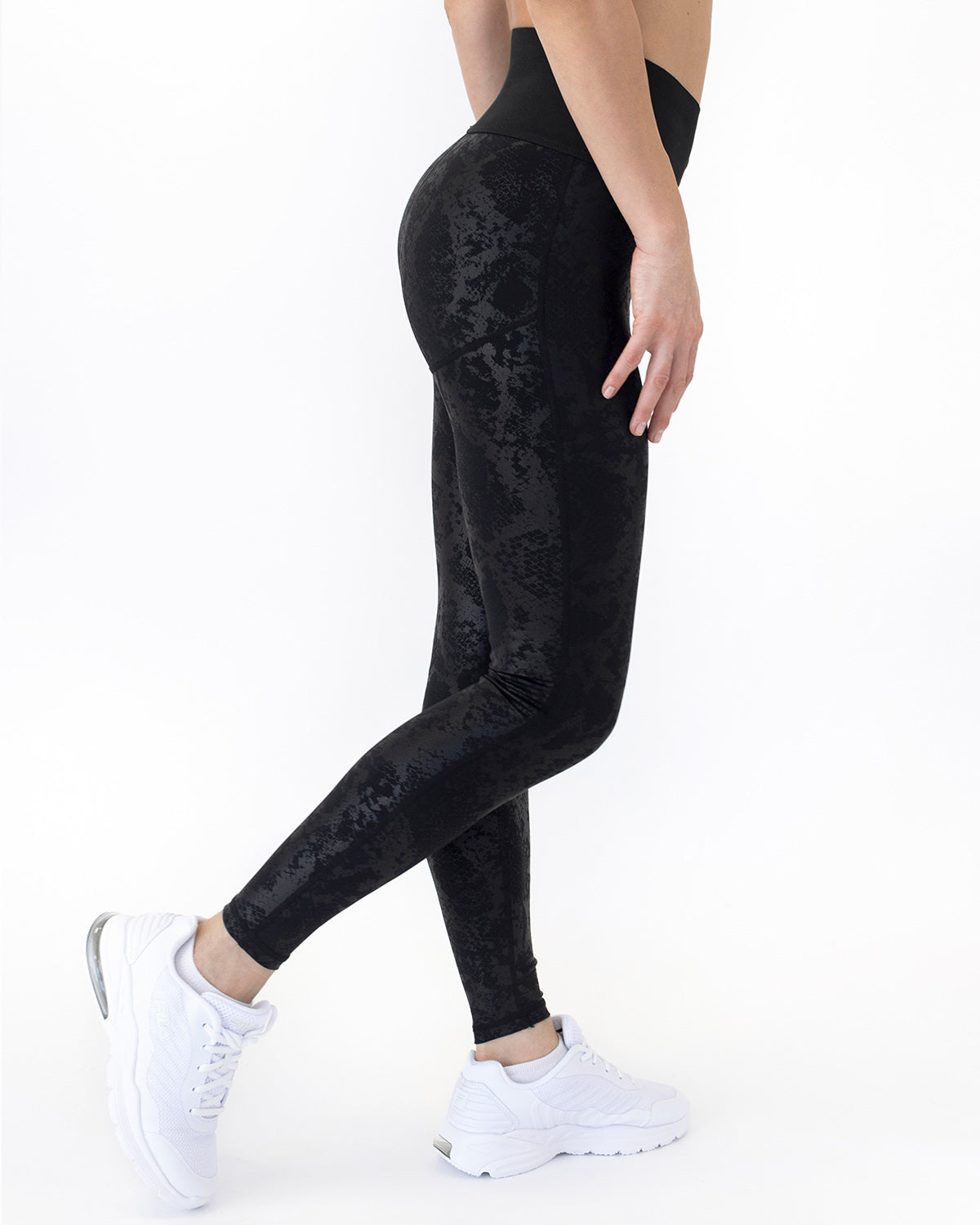 Avery Snakeskin Leggings - Black