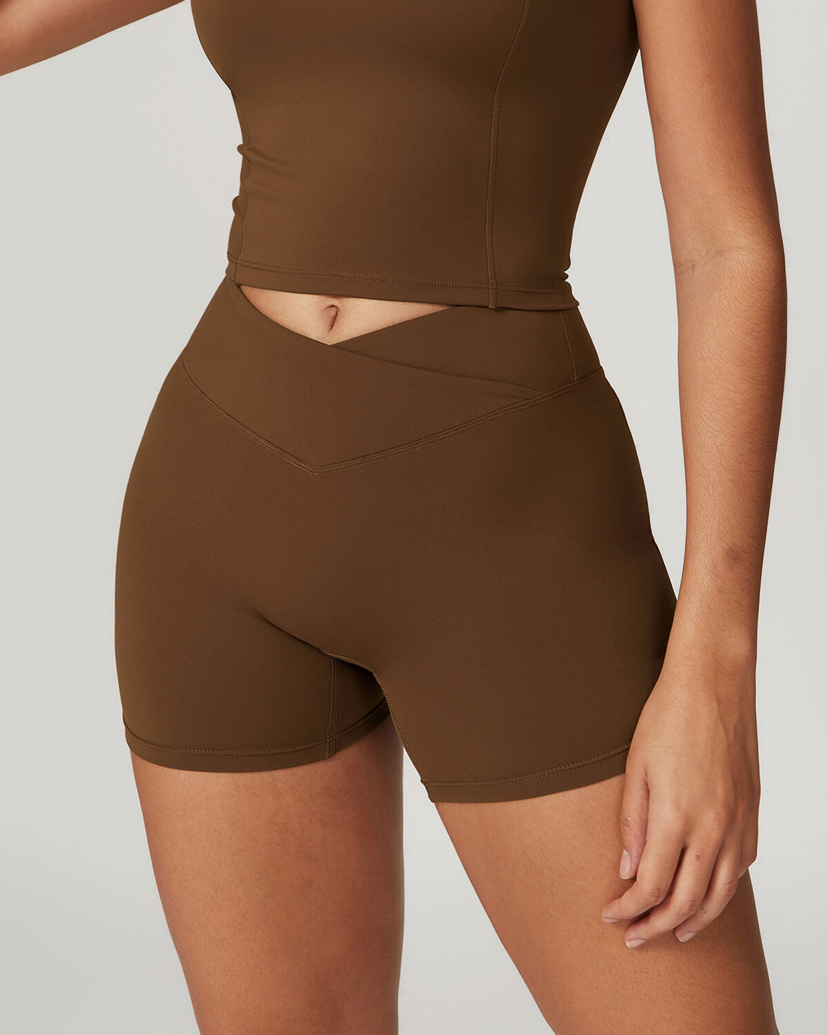 Hazel Scrunch Shorts - Brown