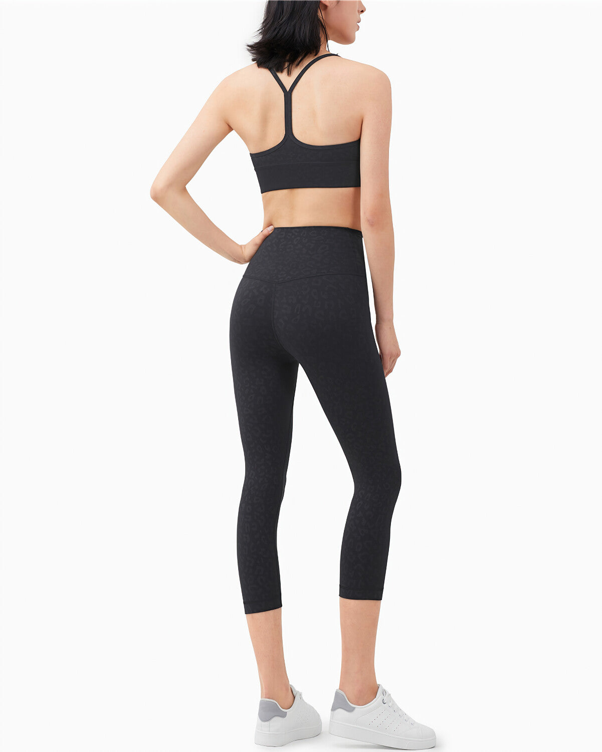 Bridget Seamless Capri - Panther