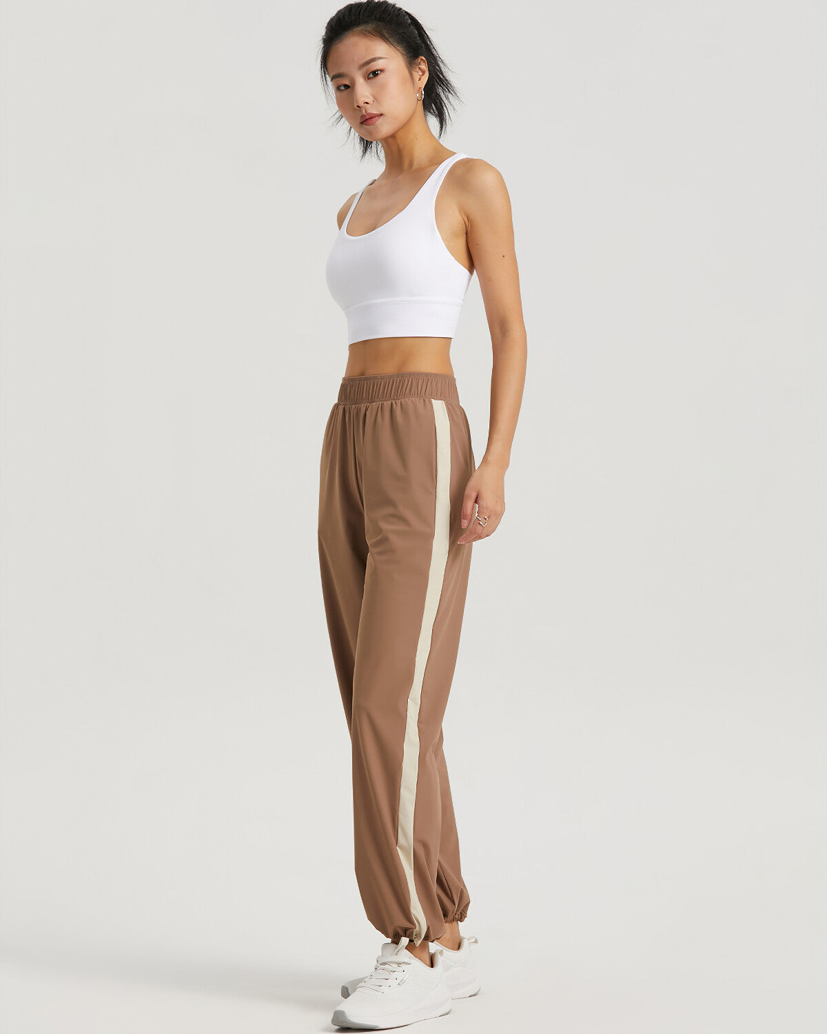 Carly Relaxed Fit Joggers - Brown