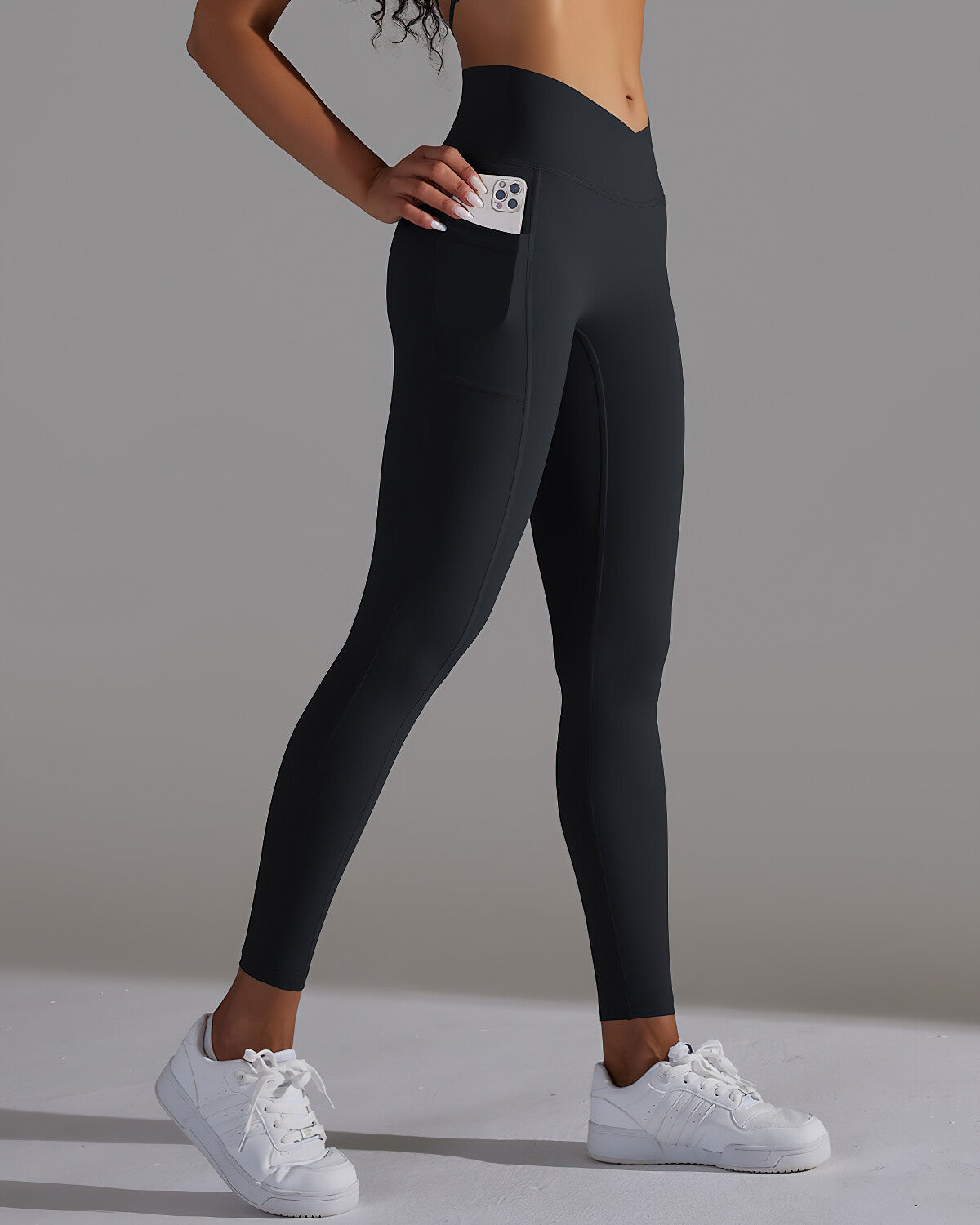 Selene Seamless Pocket Scrunch Leggings - Black