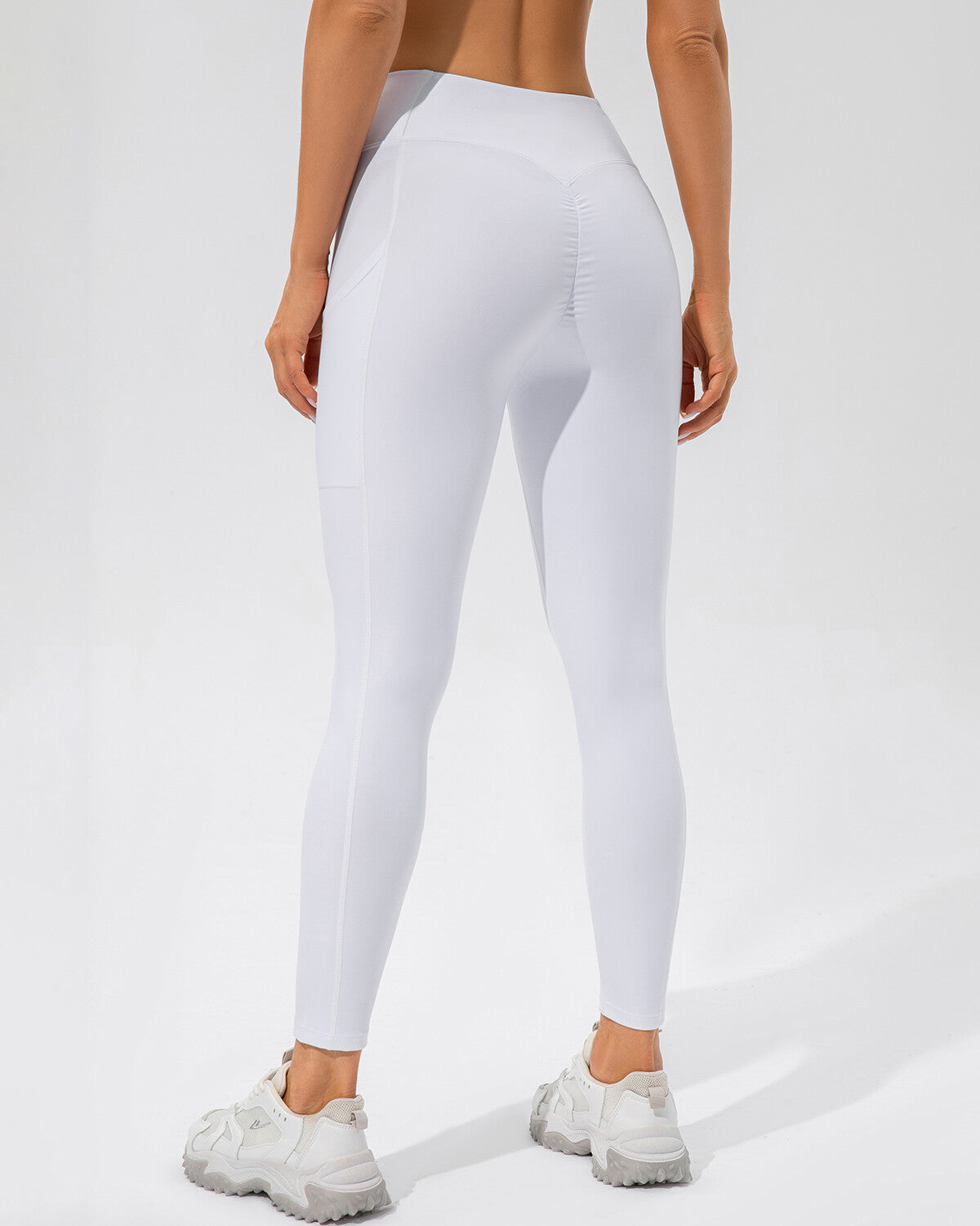 Sophie Scrunch Pocket Leggings - White