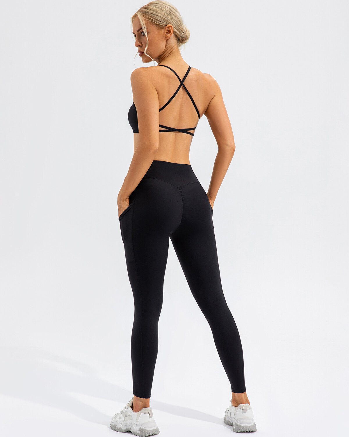 Sophie Sports Bra - Black