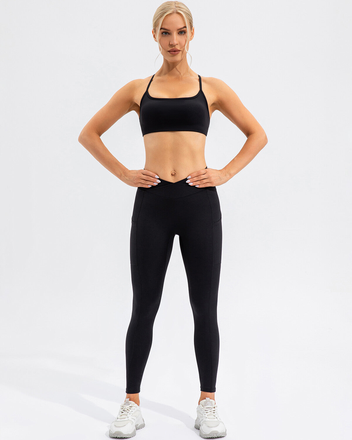 Sophie Sports Bra - Black